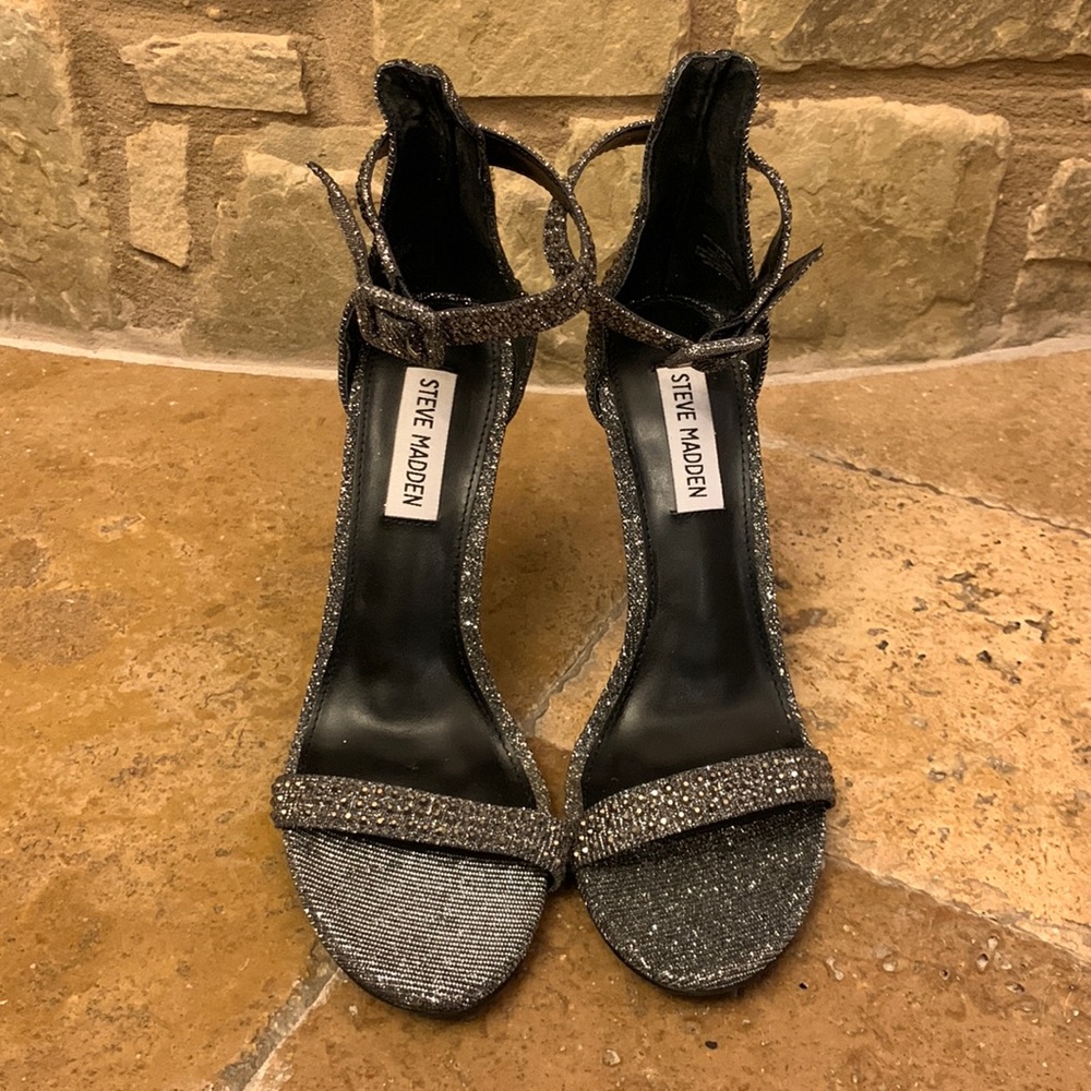 Steve Madden black and silver with rhinestones ankle strap shoes 6 1/2